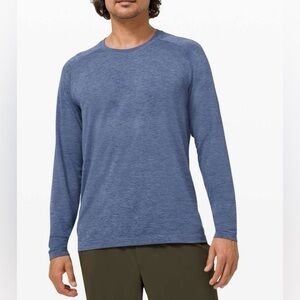 Lululemon Metal Vent Tech Long
Sleeve 2.0, size M
Midnight Shadow / Tempest Blue